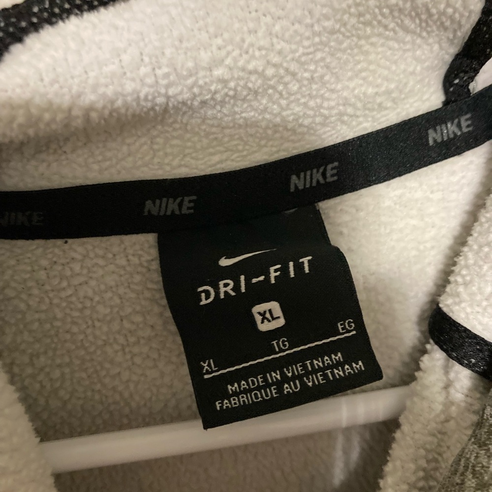 Nike Heather Gray Men's Sweater with Black Logo - Picture 3 of 4